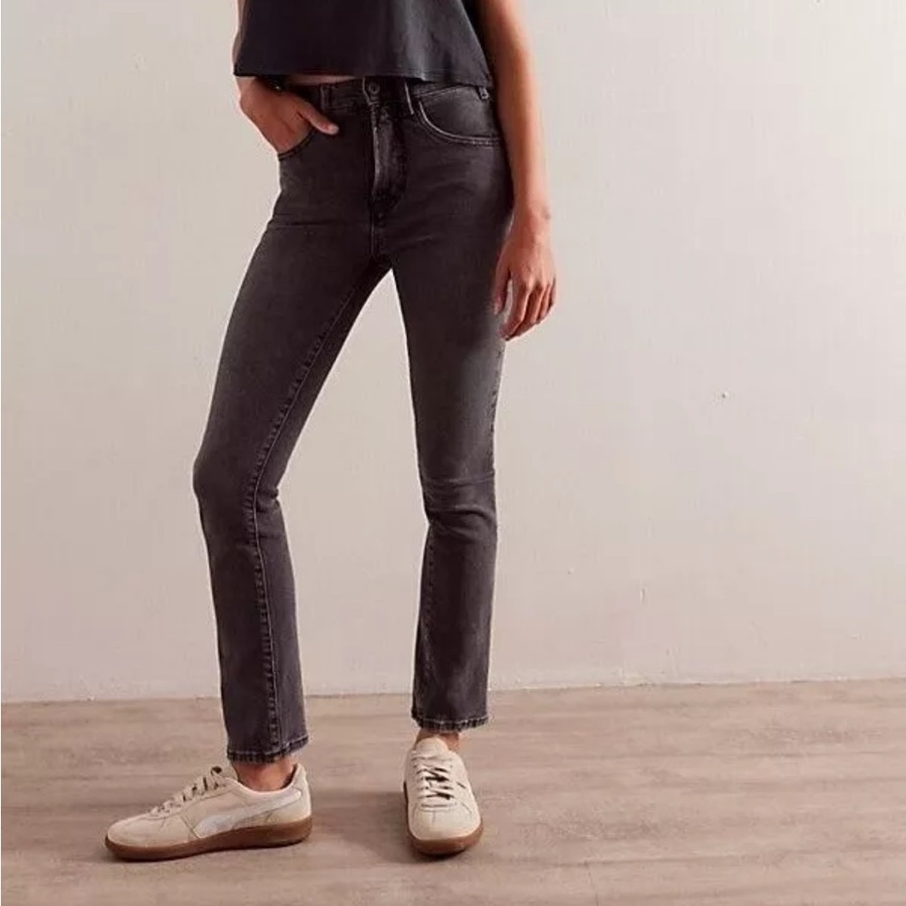 We The Free Jeans Sz 25 Black Faded Low Maintenance Mid Rise Crop Boot Cut Boho